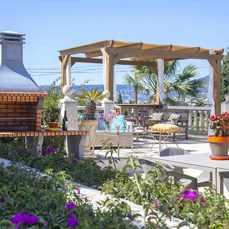 C&m By Interhome Βίλα